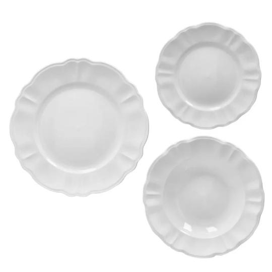 mediteranski vlnity biely tanier set jedalenska suprava taniere oslavna prestieranie bytovy doplnok darcek svetly kvetinovy tvar.jpg